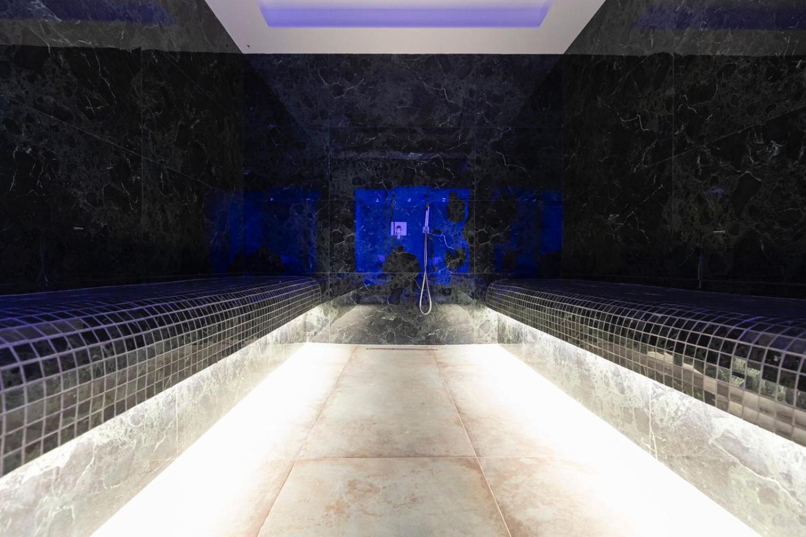 Destiny Hotel & Spa Yzberishti Exteriör bild